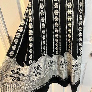 Black and cream summer skirt